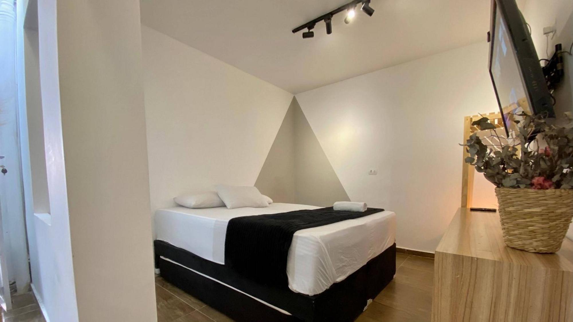 Studios E Quartos Privativos Na Chacara Santo Antonio 상파울루 외부 사진